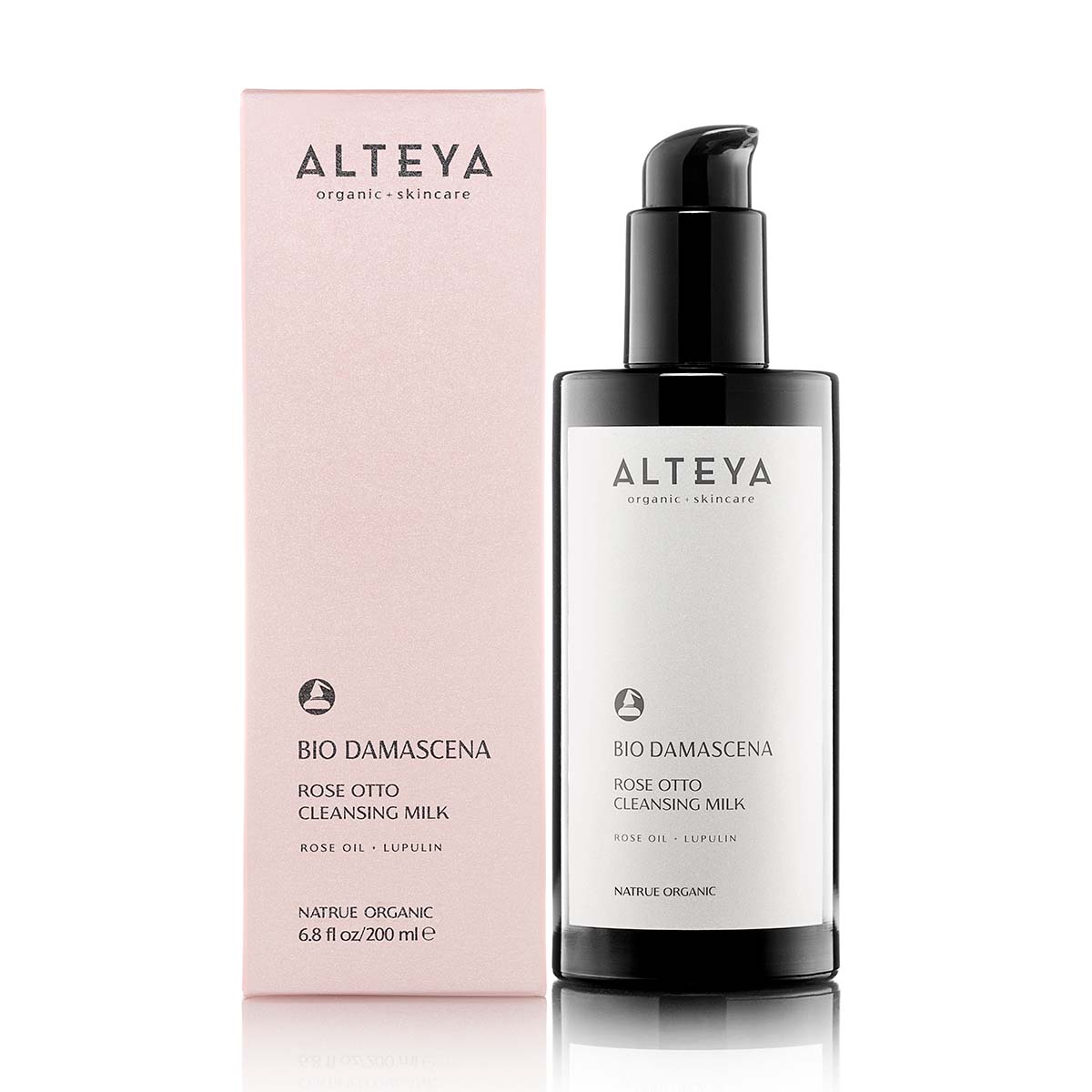 Gentle cleansing milk, suitable for most skin types, delicately purifies,balances and moisturizes skin, leaving it feeling supple. It effectively removes make up, impurities and pollutants while preserving skin’s natural microbiota to leave skin feeling soft, fresh and renewed.